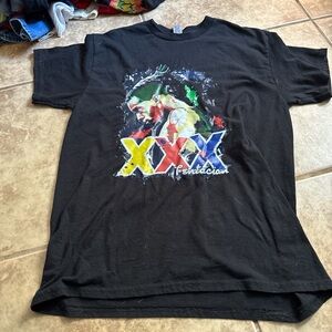 Gildan Black Graphic Tee with Colorful Design